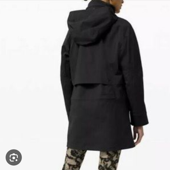 Lululemon Rain Jacket - Picture 3 of 13